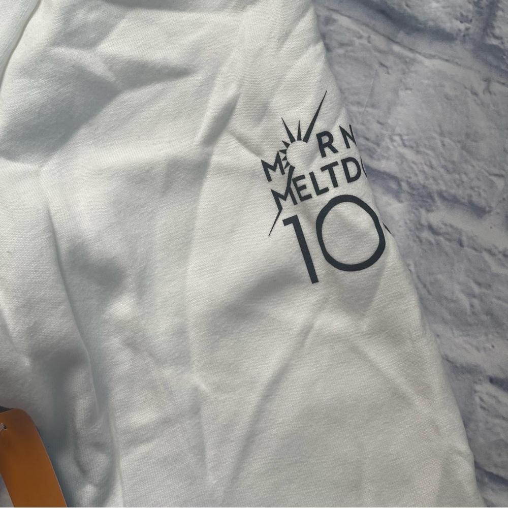 New Beachbody Morning Meltdown Fleece Zip-Up Hoodie - Picture 2 of 5